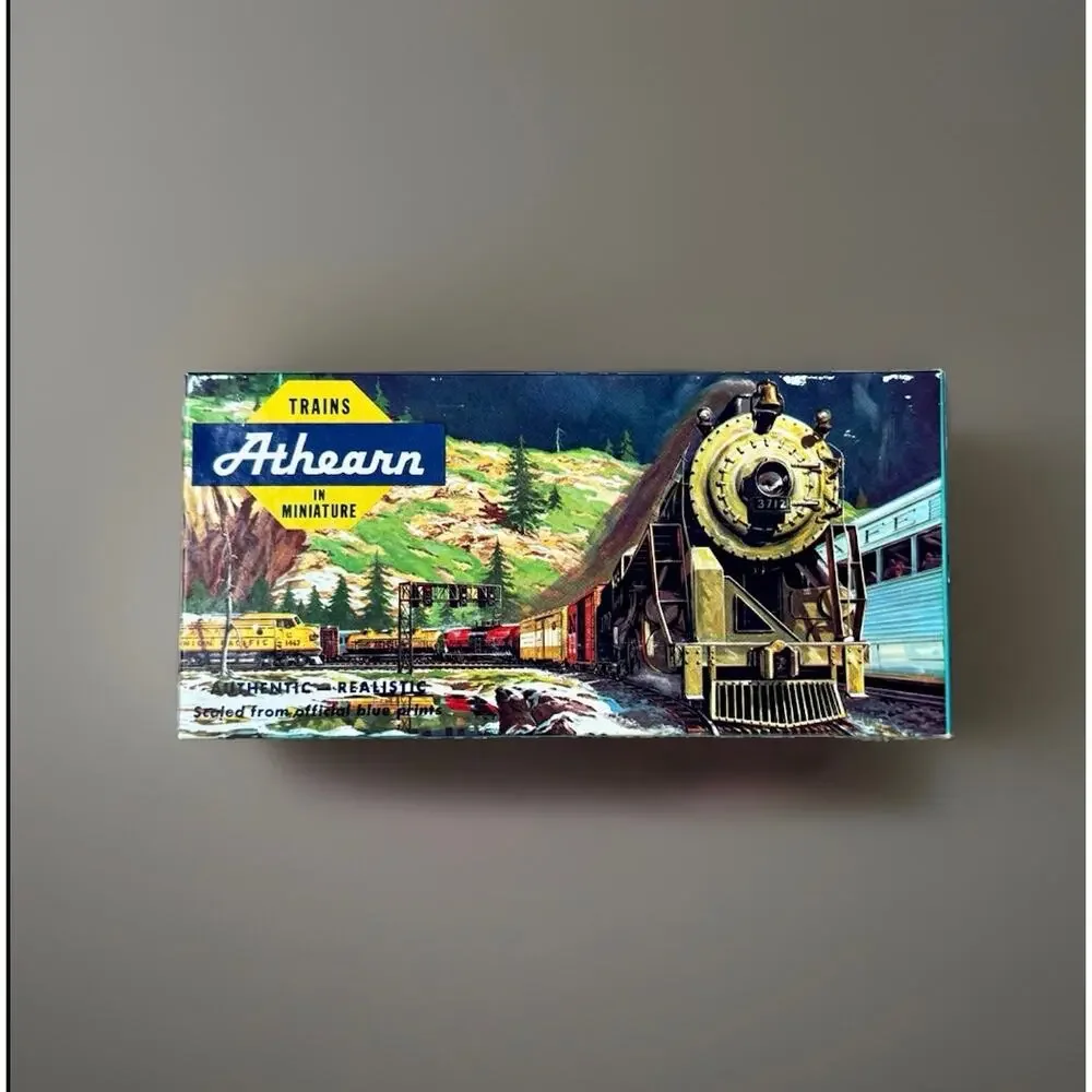 Vintage Athearn HO Scale Santa Fe F-7A Diesel Locomotive Blue Yellow Boxed